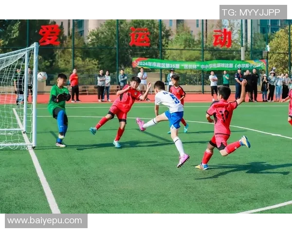 身材臃肿却依然闪耀绿茵场的足球巨星们：他们如何打破外界偏见再创辉煌